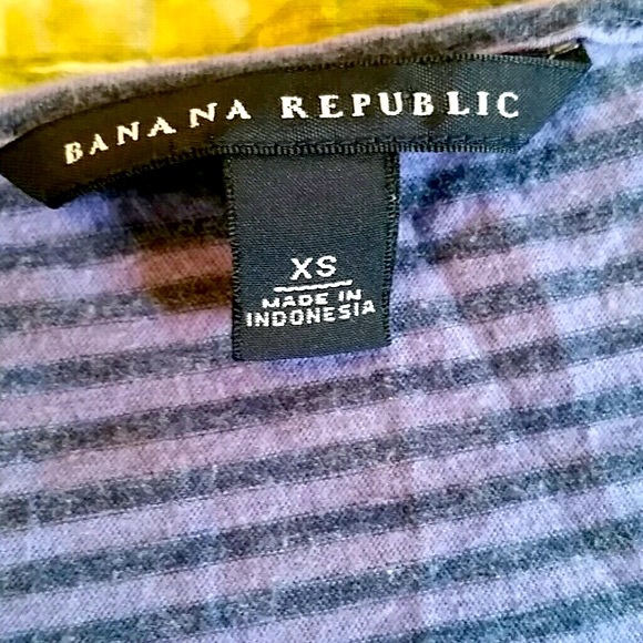 B a n a n a R e p u b l i c I Women’s ruffled top - Picture 3 of 3